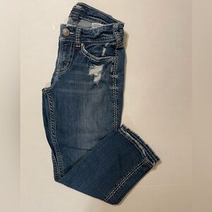 Silver Jeans Capri distressed denim size 28x22 1/2”